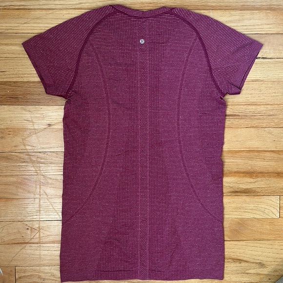 Lululemon short sleeve - Picture 2 of 4